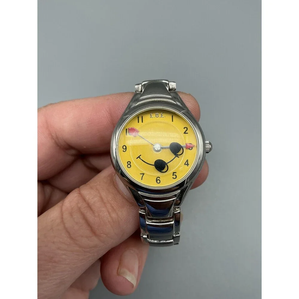 Vintage L.O.L Lots Of Love Womens Watch 25mm Yellow Smiley Dial New Battery 7.5